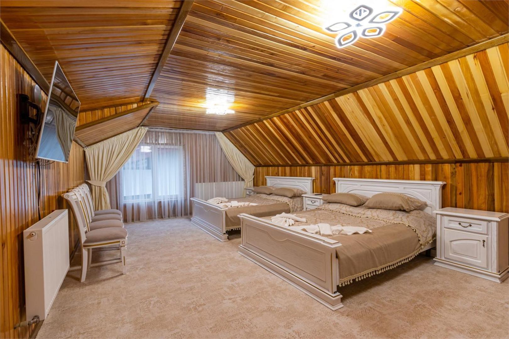 Hotel Zeleniy Bir à Bukovel Extérieur photo