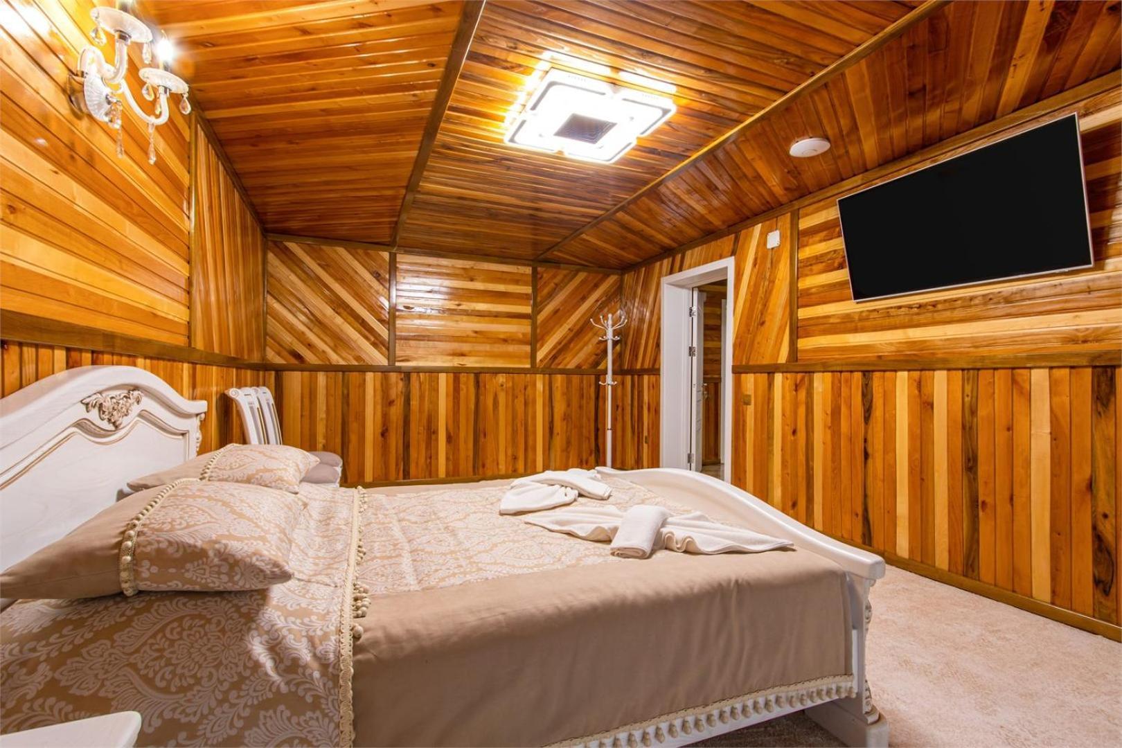 Hotel Zeleniy Bir à Bukovel Extérieur photo
